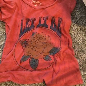 Vintage country flower red tshirt  INDY INDY